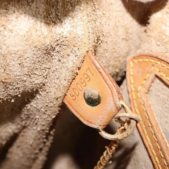 LOUIS VUITTON Monogram Bucket GM Shoulder Bag M42236 LV Auth 134563 - Picture 12 of 16